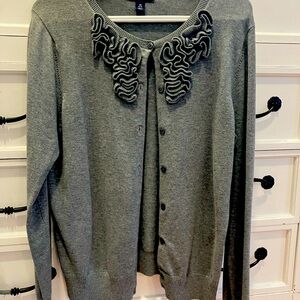 Lands end sweater size medium